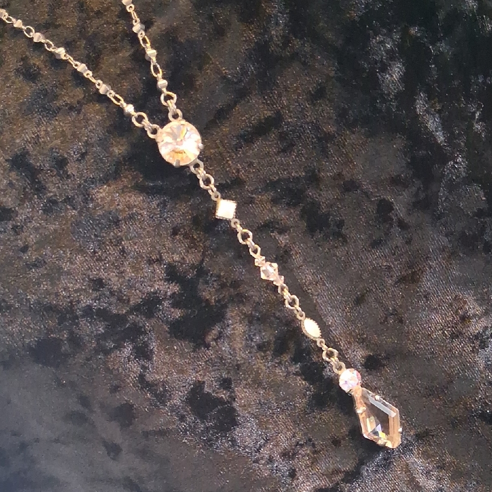 Vintage Desiger Sorelli Lariet Necklace w/ Crystal Accents. 26 W/Tassel 30 In.L